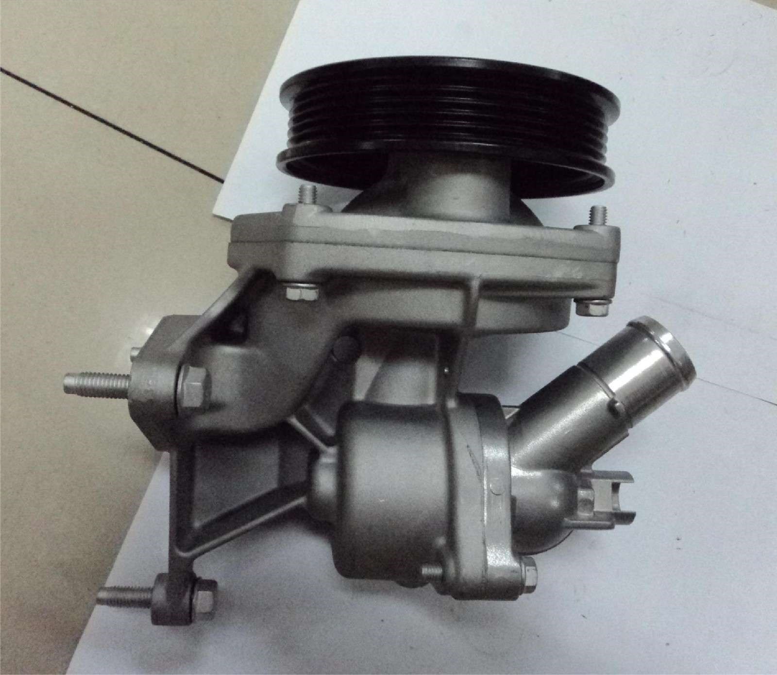 YH-B104H DS061674-B DS061674-A CHEVROLET  Water Pump