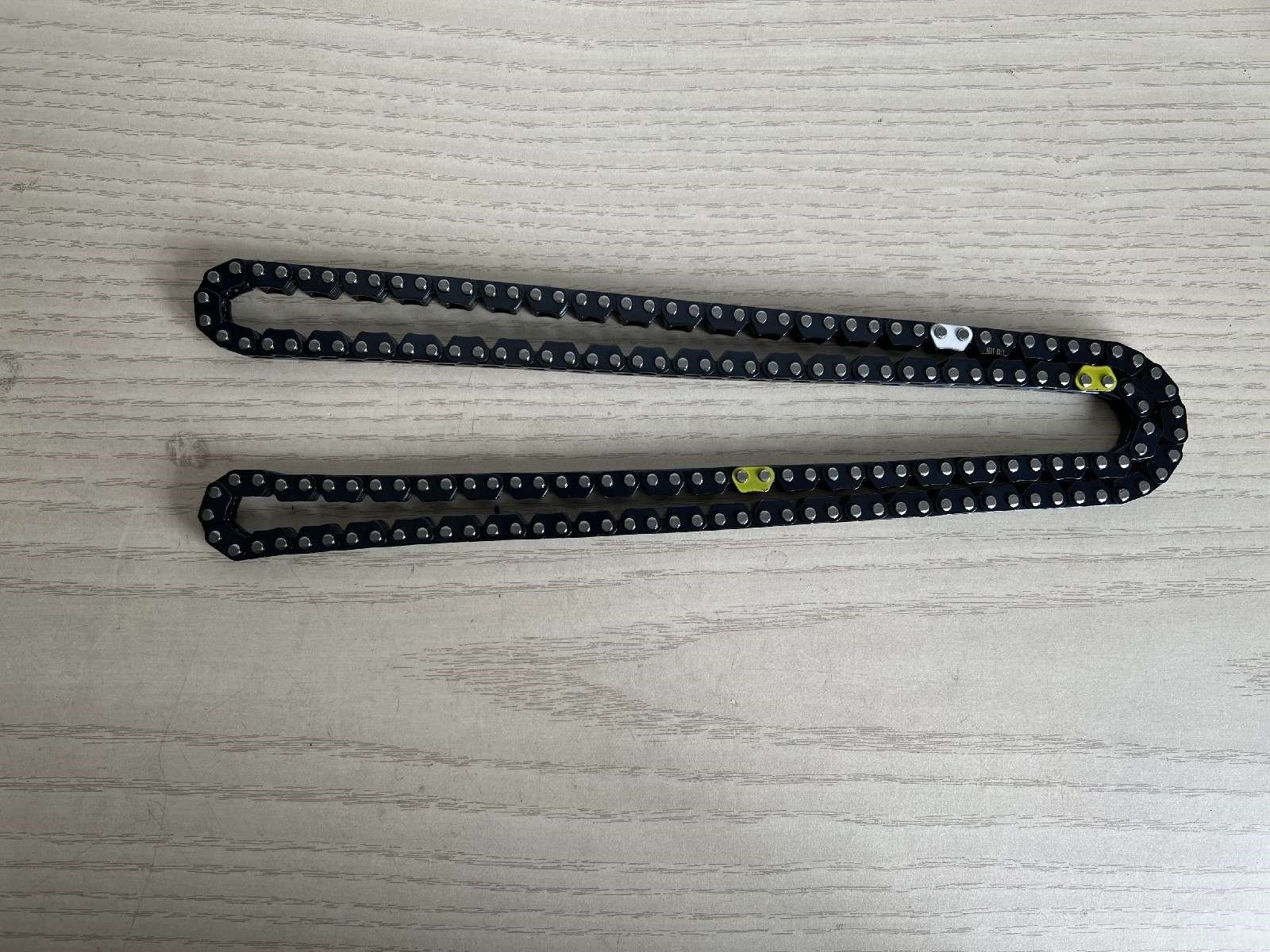 DS070080 DS070080-P01   Timing Chain