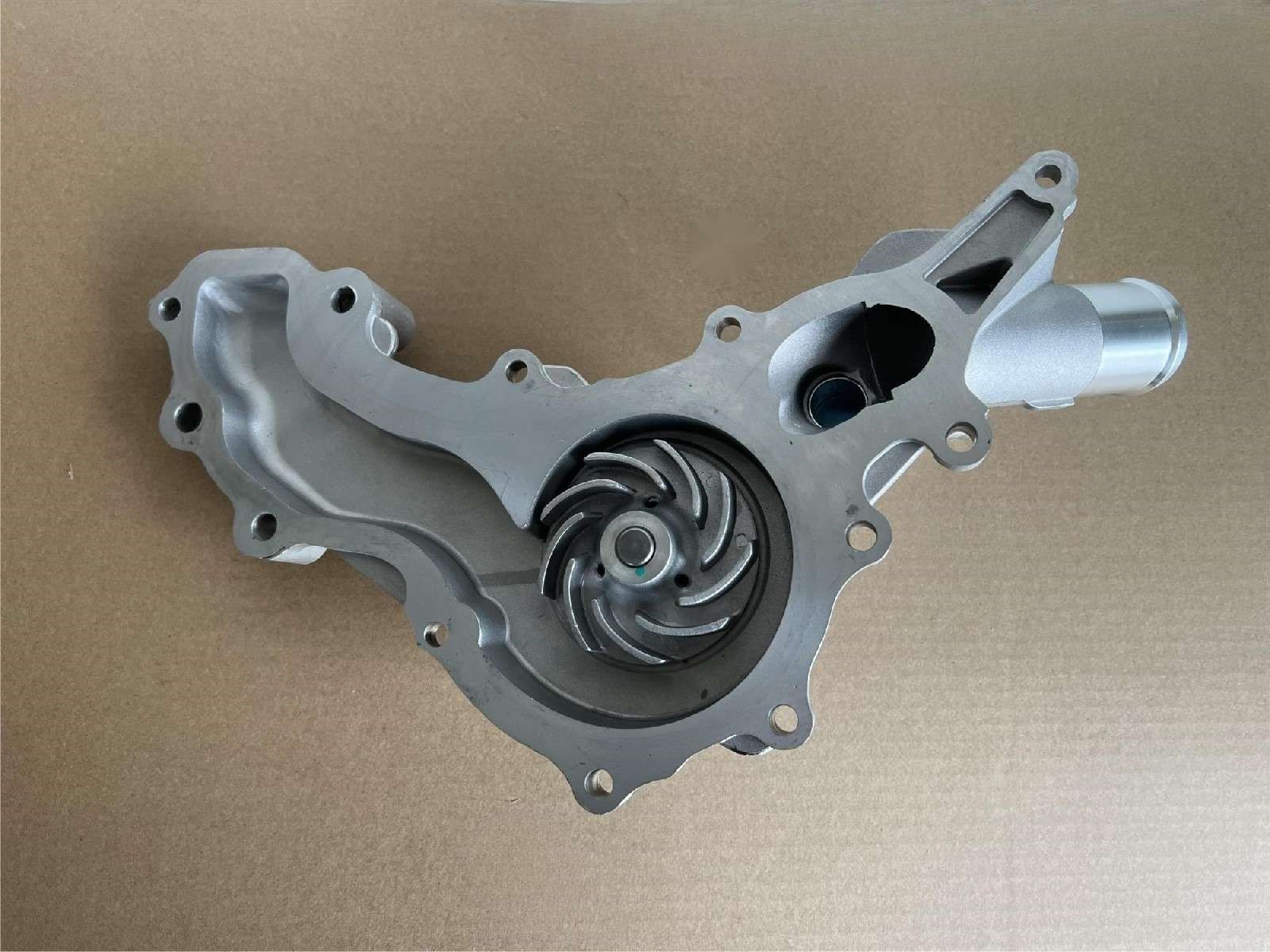 DS060705-Z12B 68311108AA US8160 JEEP  Water Pump