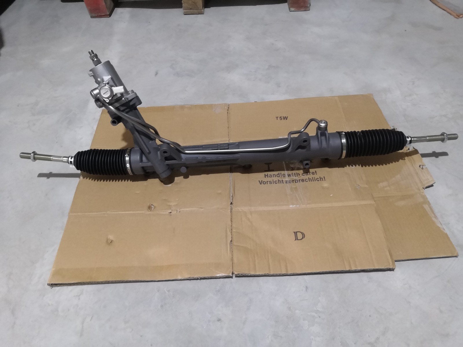 DS130617   Steering Rack(LHD)