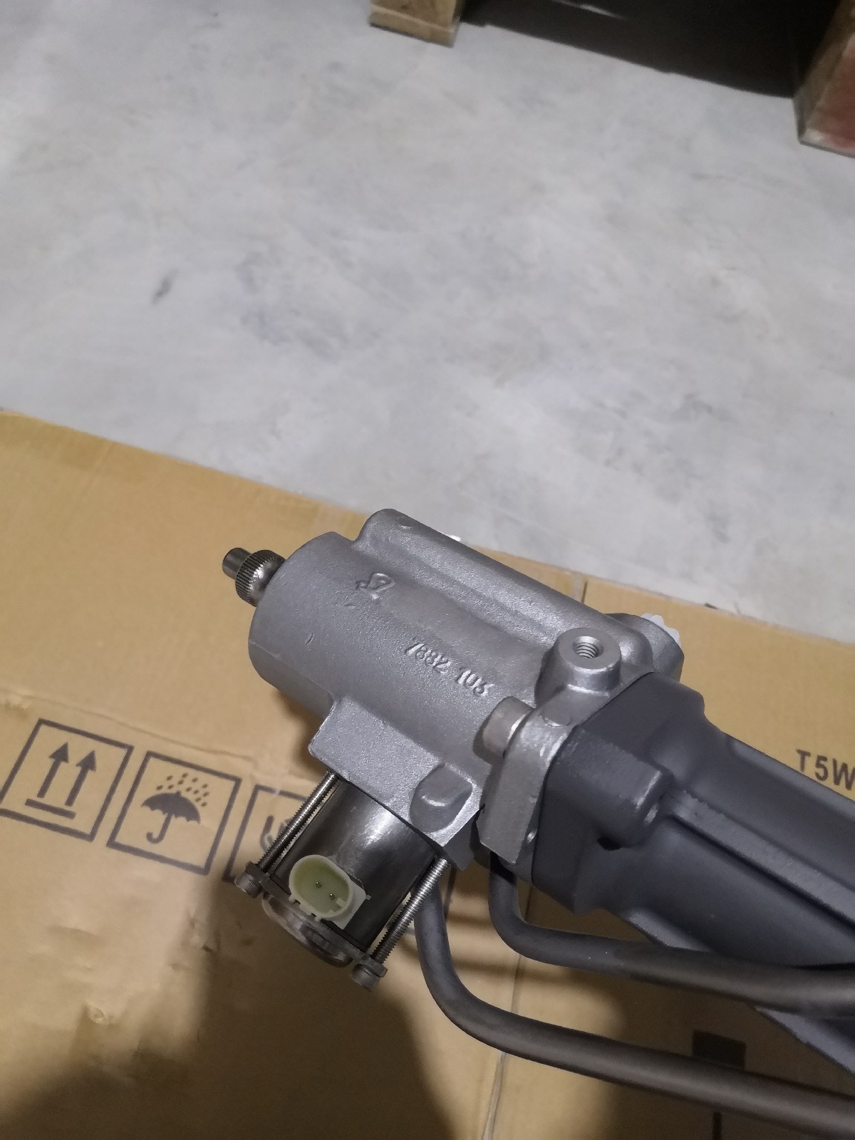 DS130617   Steering Rack(LHD)