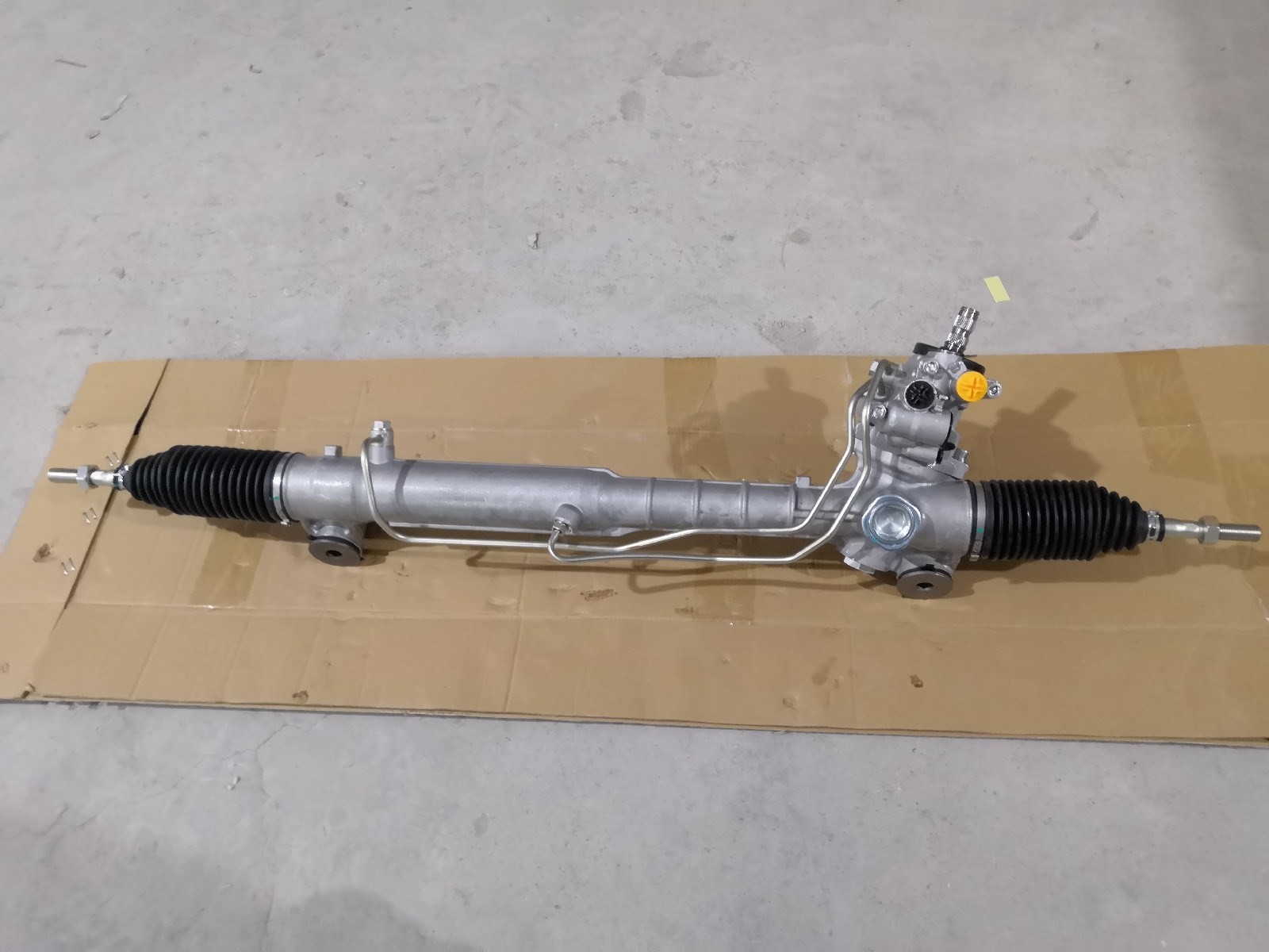 DS130499 4420050180 4420050181 R26351NW   Steering Rack(LHD)