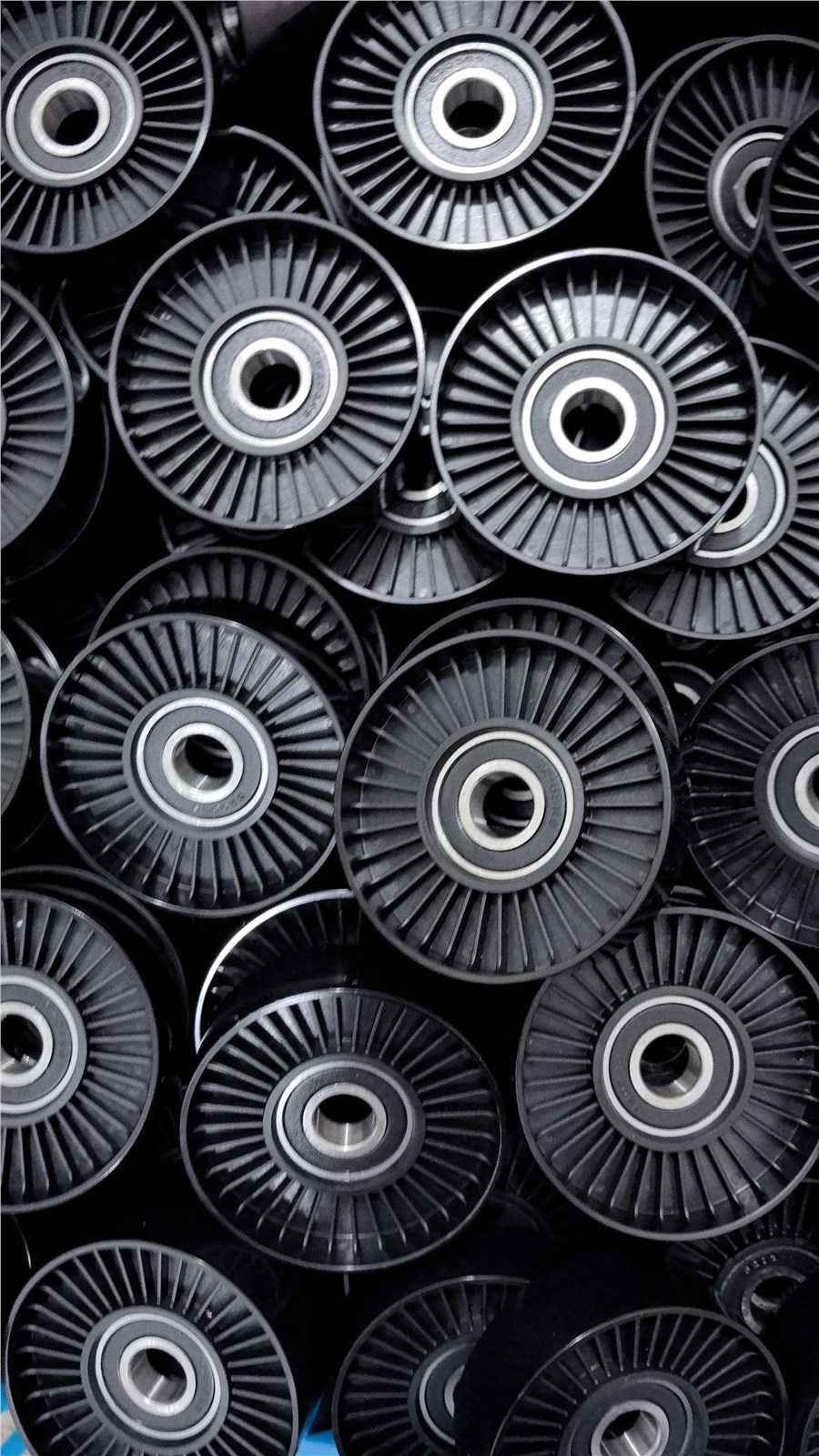 89018 DODGE  Idler Pulley