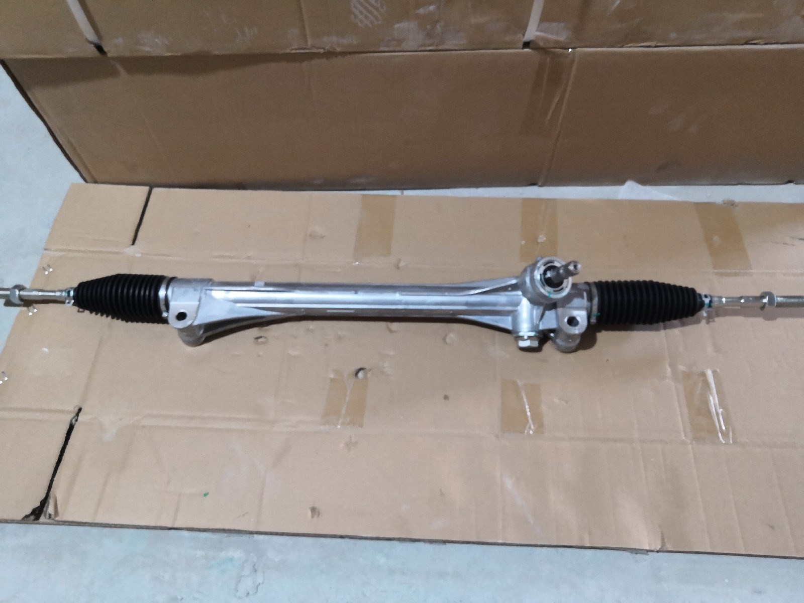 DS130113 45510-42150 45510-42140   Steering Rack(RHD)
