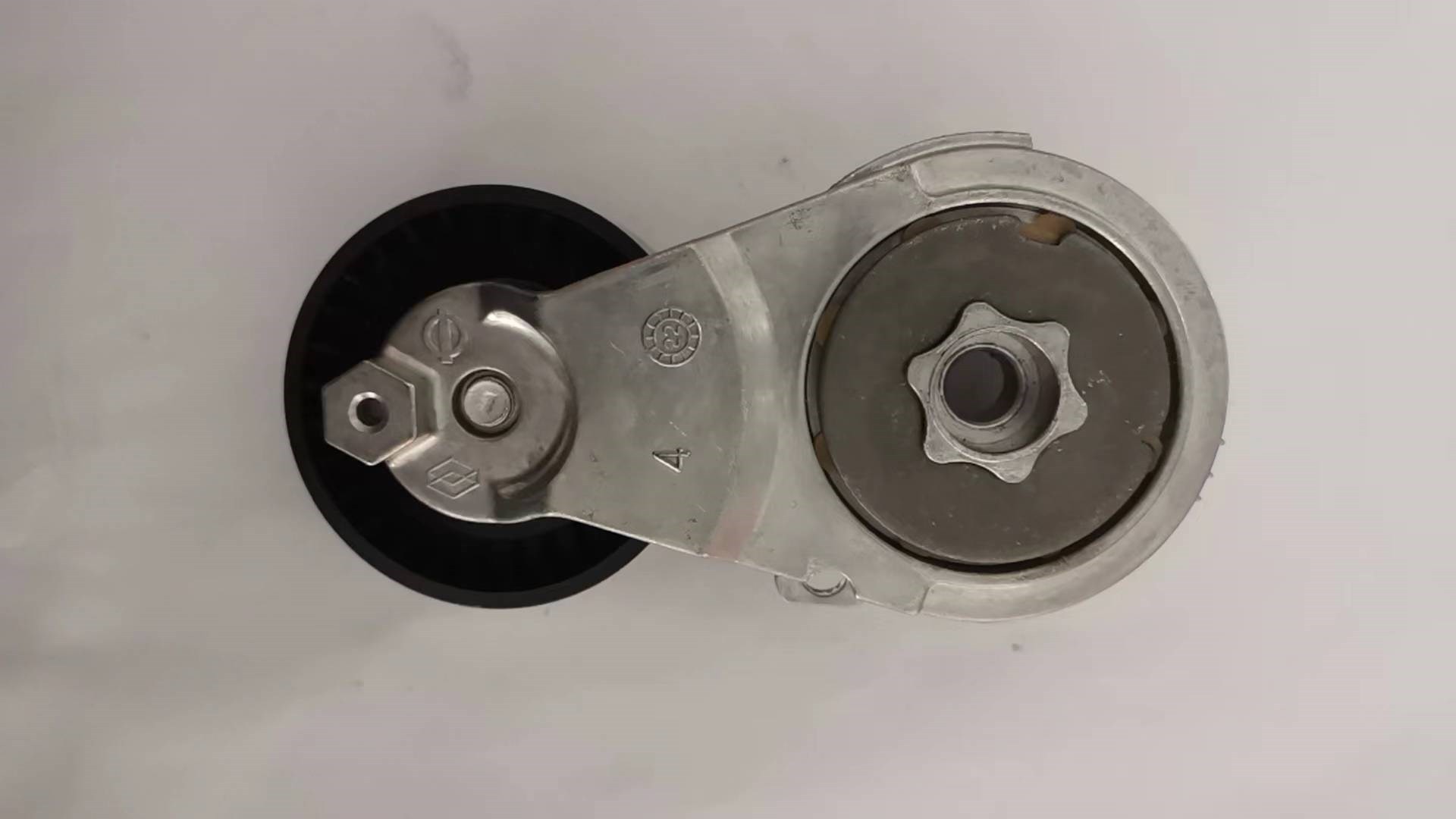 DS010627-Z31A INFINITI (DFAC)  Belt Tensioner