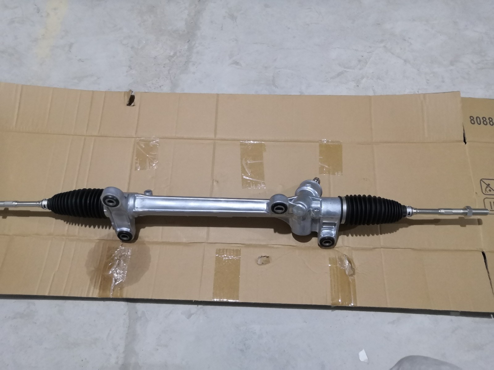 DS130589-(M15) 4551012451   Steering Rack(LHD)