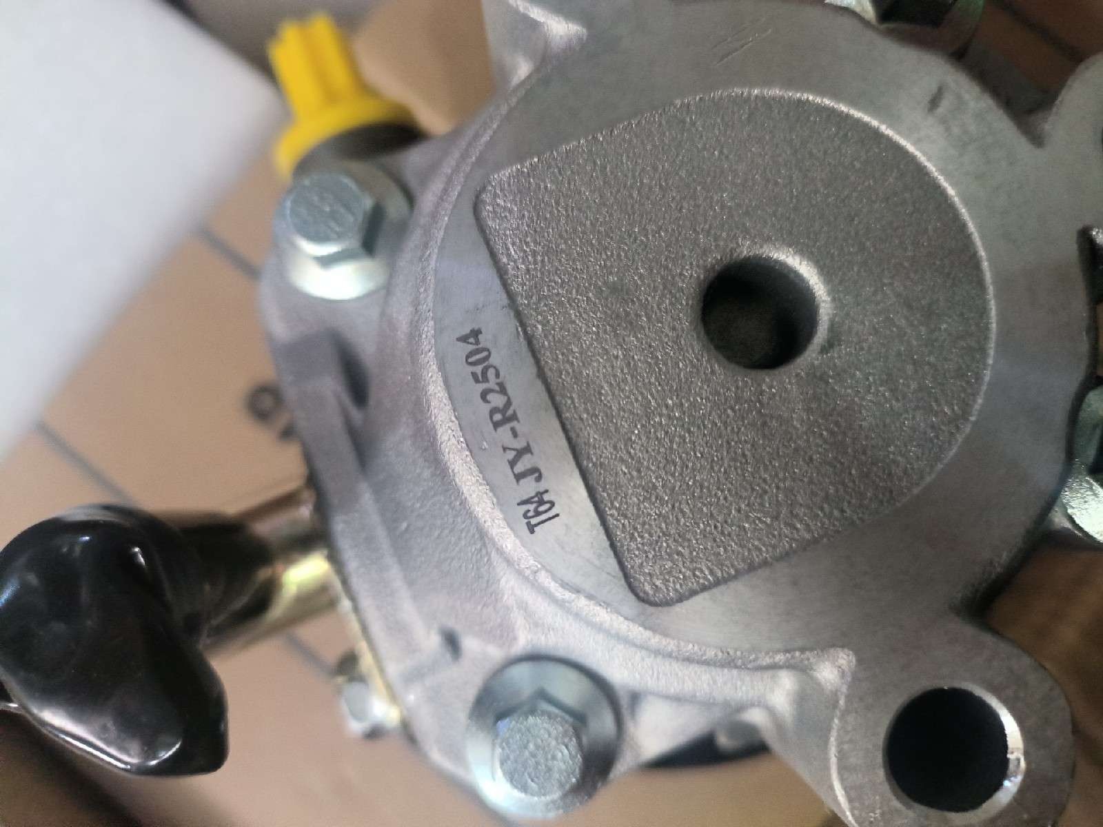 DS132125-A TOYOTA  Power Steering Pump