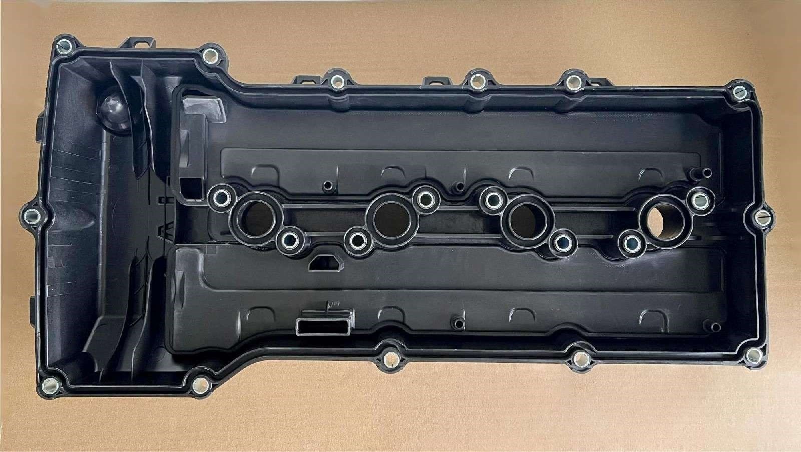 DS110056   Valve Cover
