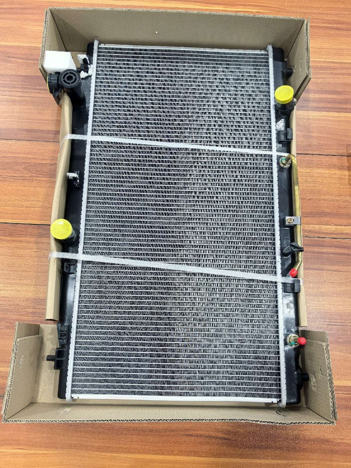 DS061721-A 1640031410   Auto Radiator