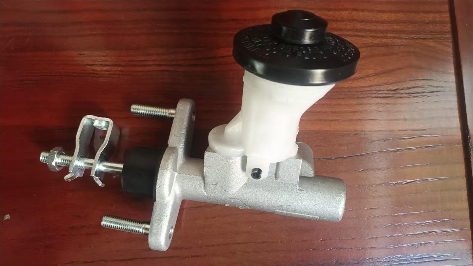DS140788   Clutch Master Cylinder
