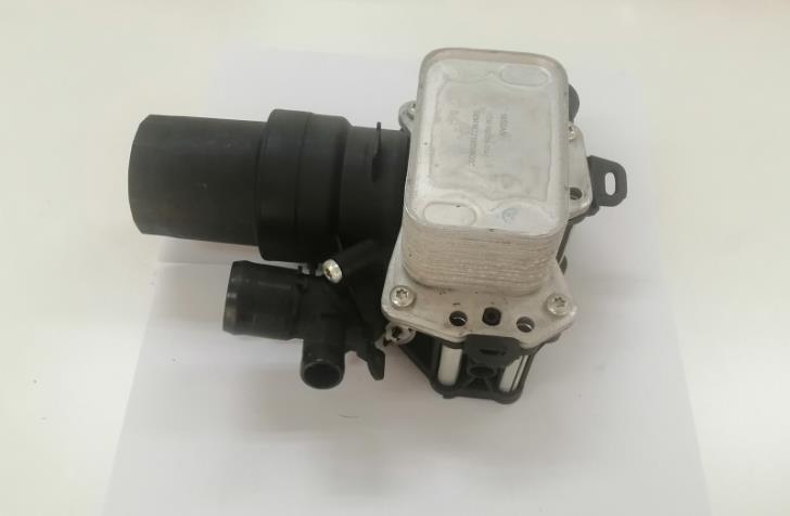213058627R 213050344R   Oil Cooler