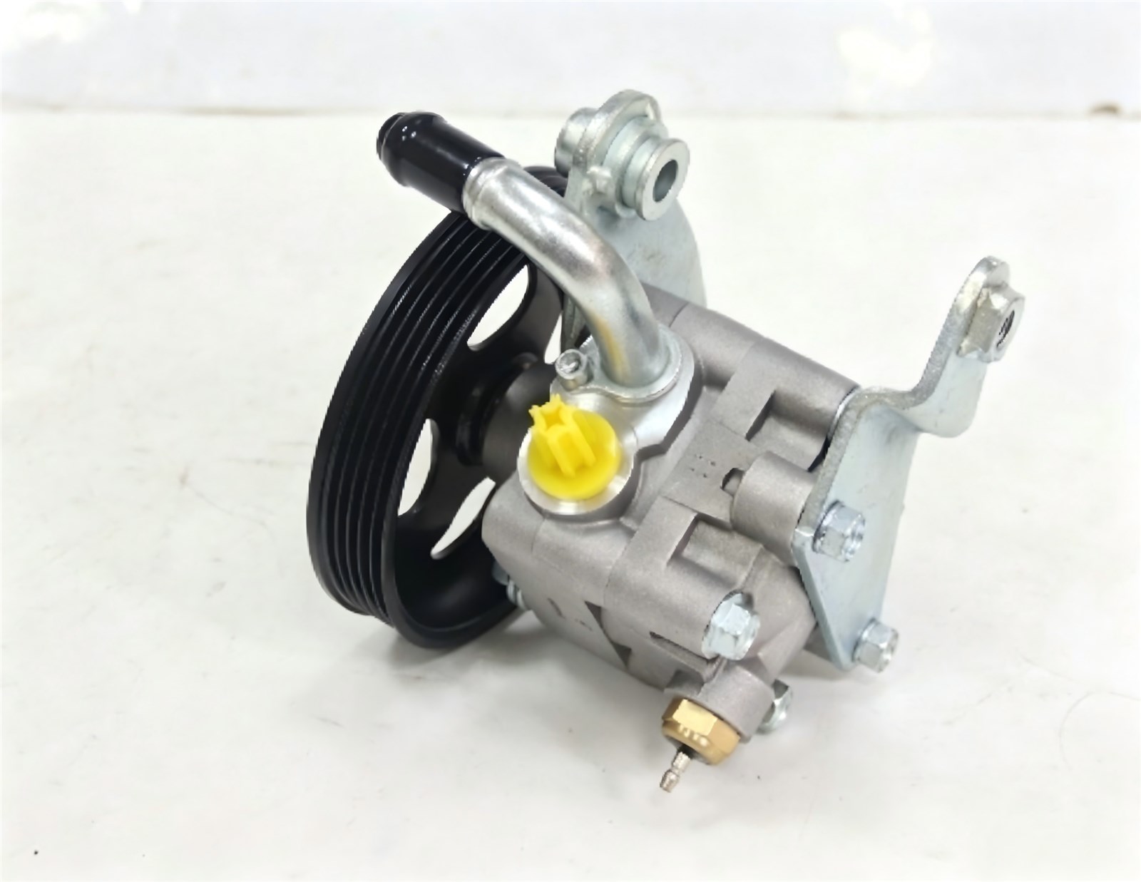 GE4T-32-650B MAZDA  Power Steering Pump