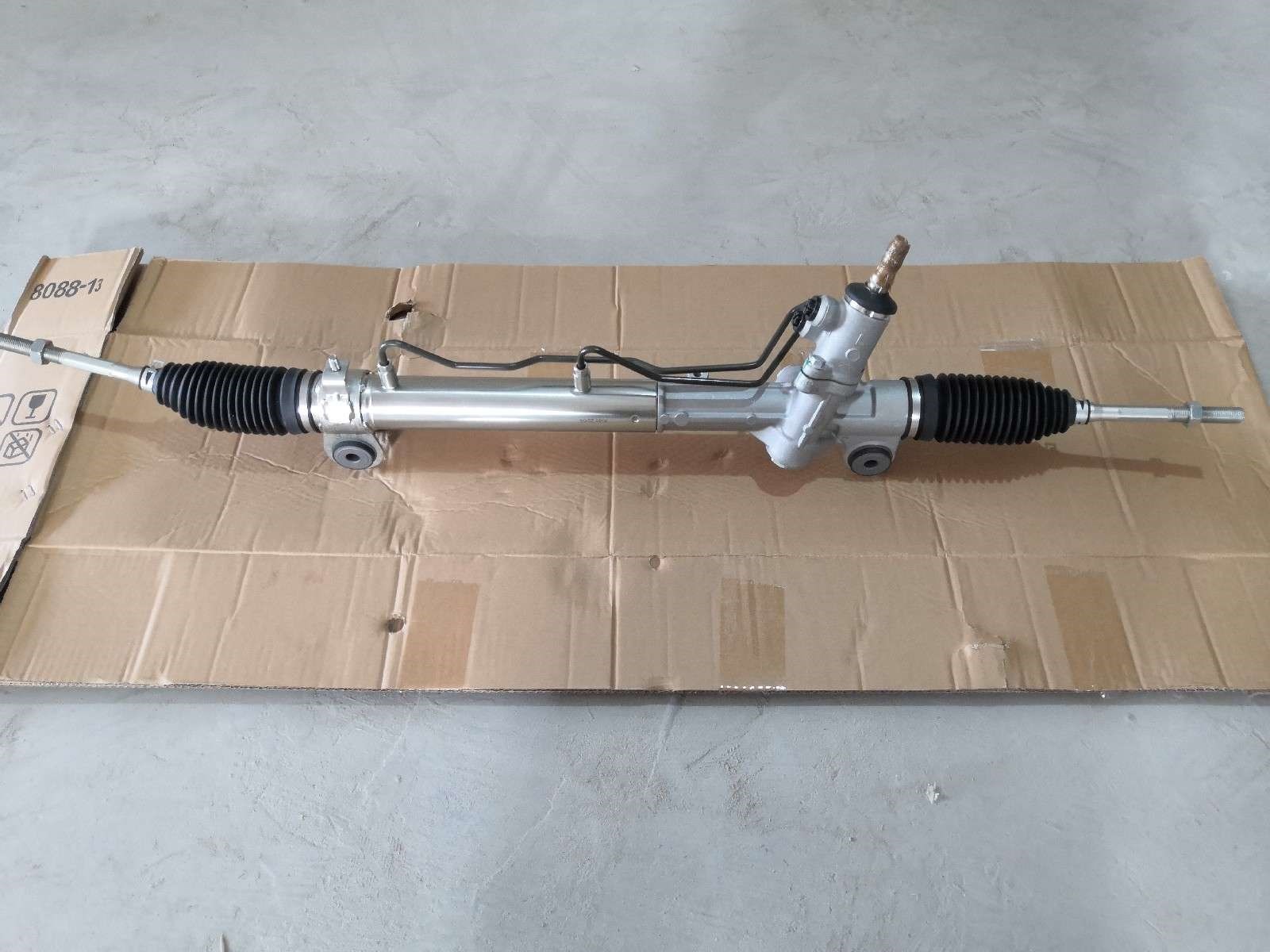 DS130076 44200-33350 44250-33410 44250-06150   Steering Rack(LHD)