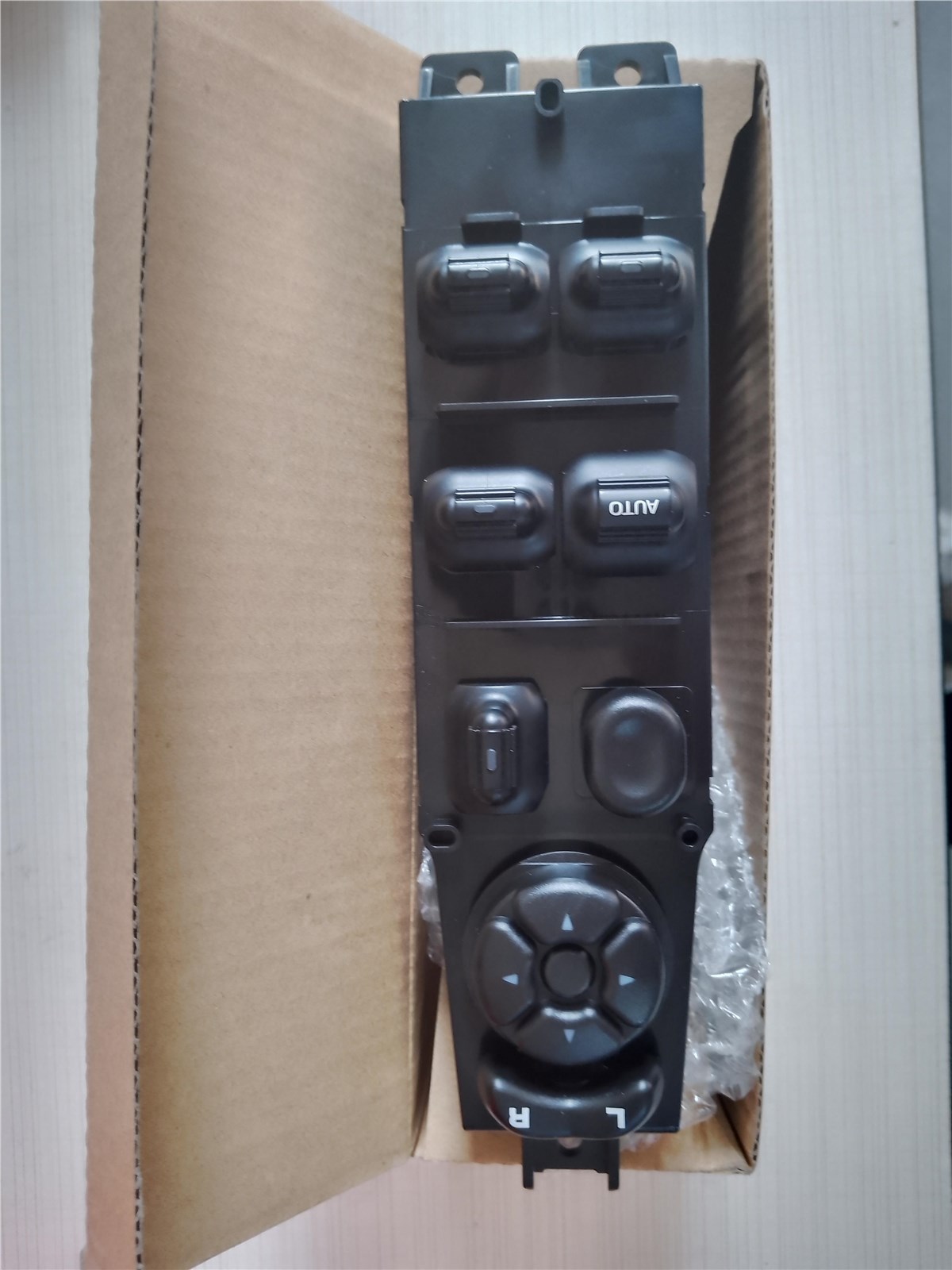 56045-334AE 56049-805AB 68171-680AA 68171-680AB DODGE  Window Lifter Switch