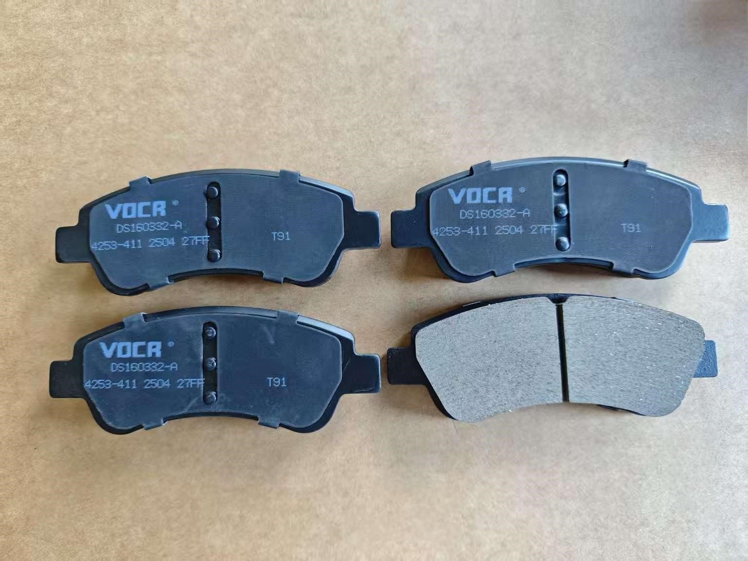4253-411 DS160332-A   Brake Pad Set