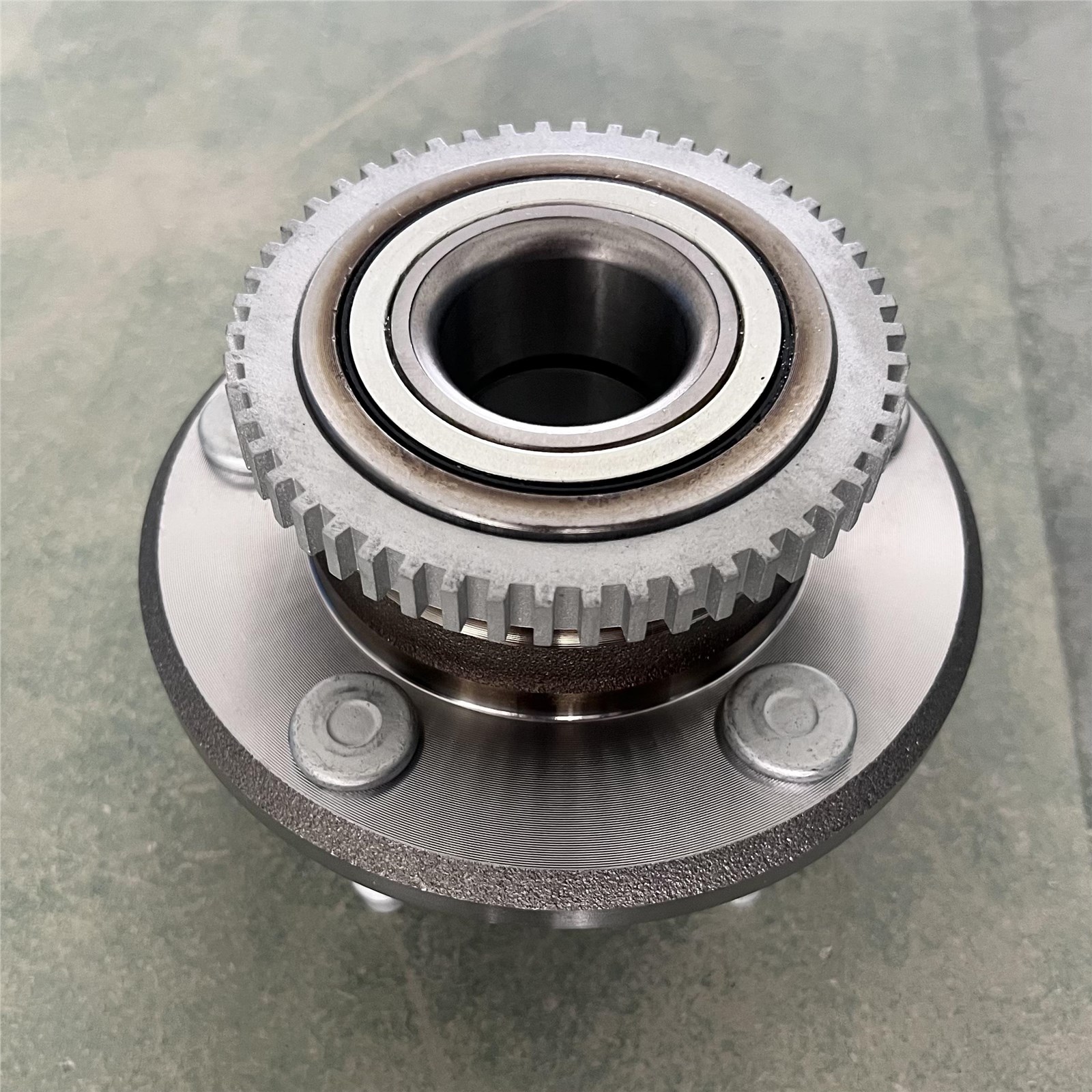 4R33-2B663AB 4R3Z-1104-AA BR930494 FORD USA  Wheel Hub Bearing