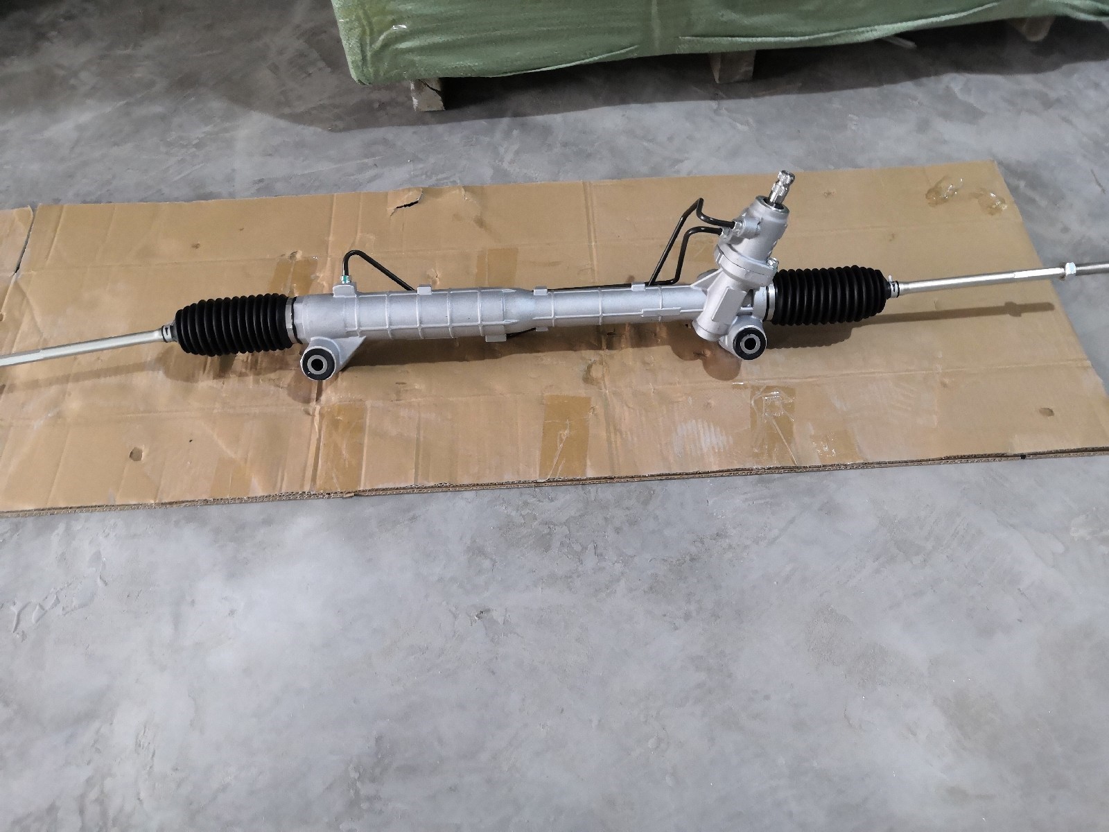 DS130266 48580-65J51   Steering Rack(RHD)