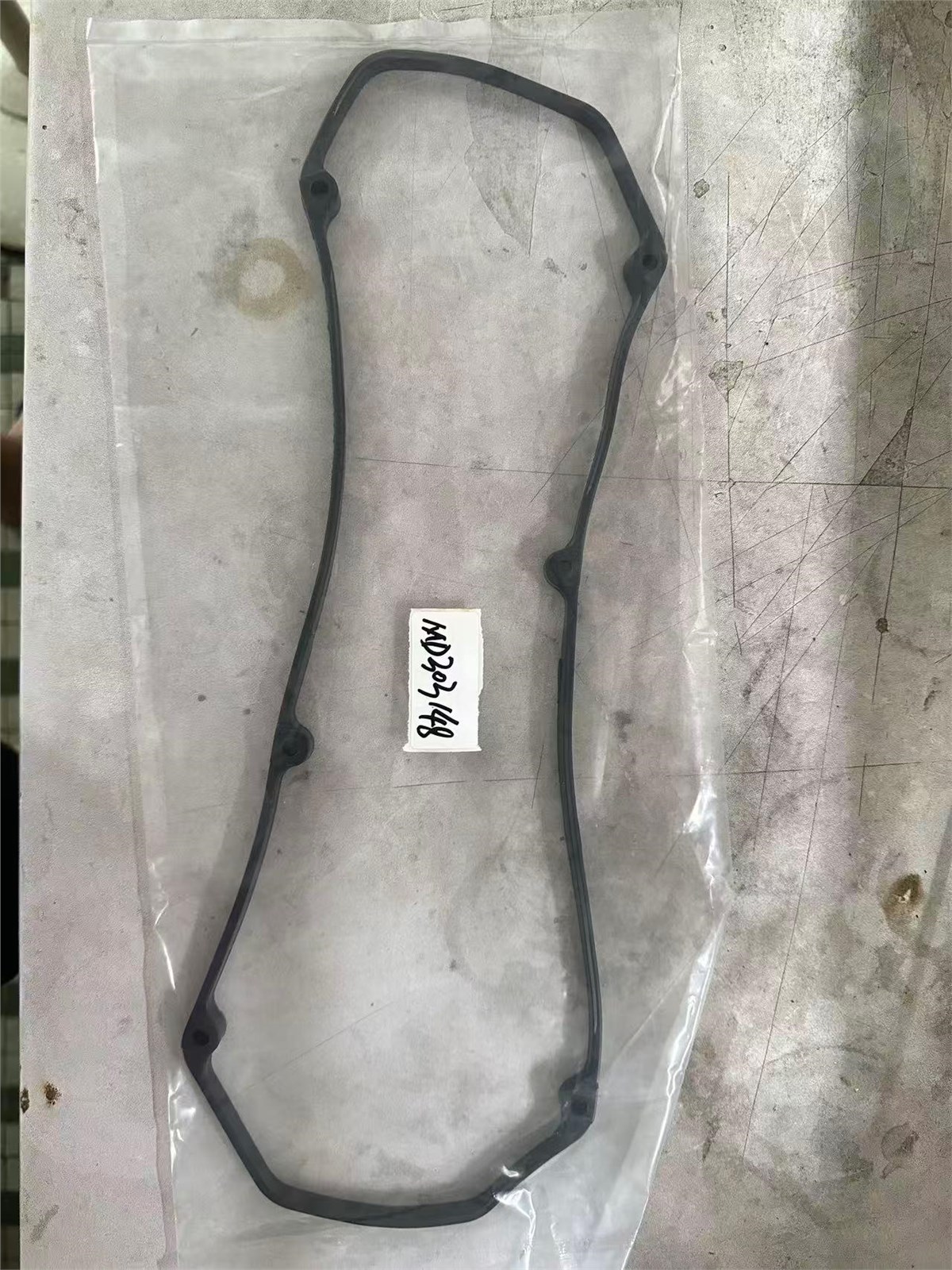  MITSUBISHI  Valve Cover Gasket