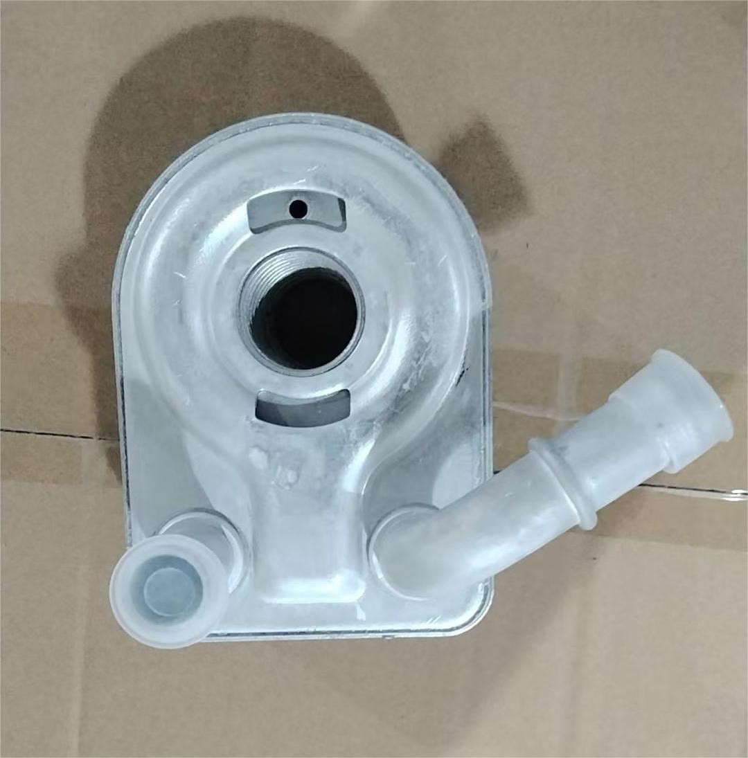 DS061281 FORD Oil Cooler