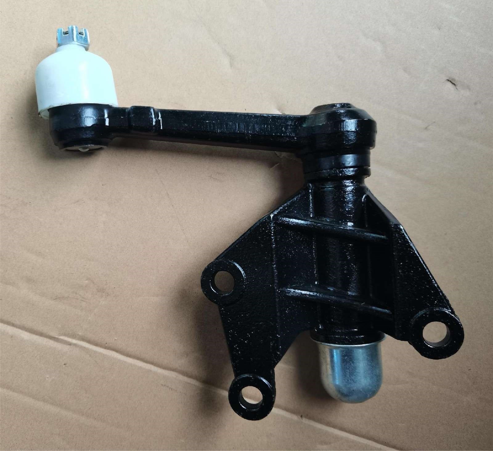 DS151226-B TOYOTA Idler Arm