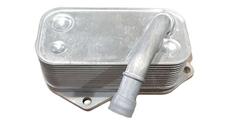 DS061526-A 11428683206 BMW Oil Cooler