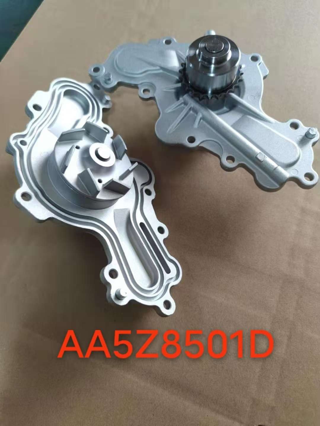 DS061238 AA5Z8501D Water Pump